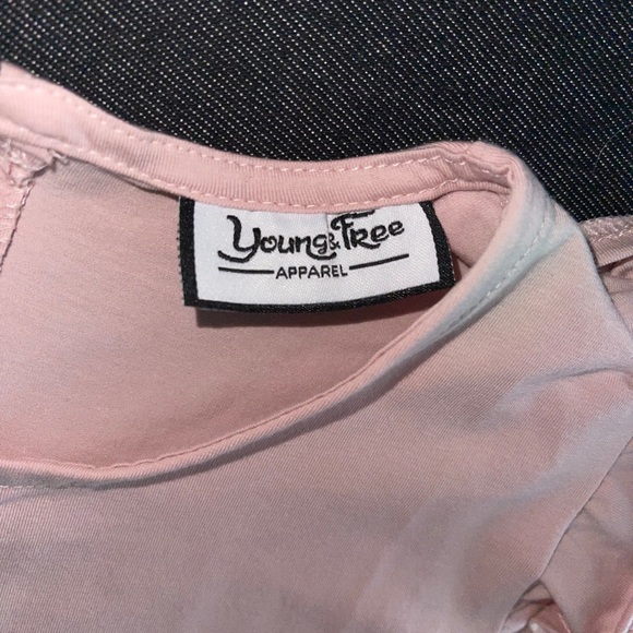 Pre~Loved Young & Free Apparel Tank Size 8 - Picture 3 of 5